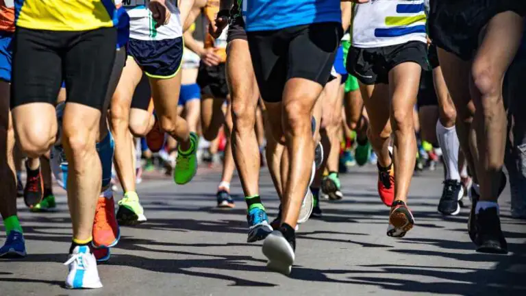 Participants running a vibrant marathon near The Clarendon, ideal for sport enthusiasts. Enjoy fitness amenities at our hotel.